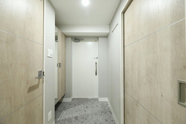 【玄関】 | ホルツ博多駅前