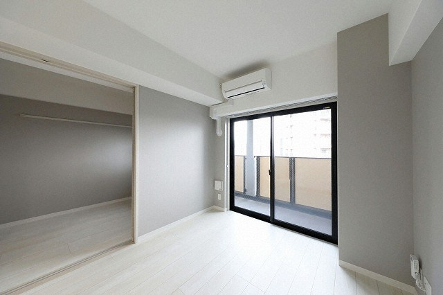 【居間・リビング】 | ホルツ博多駅前