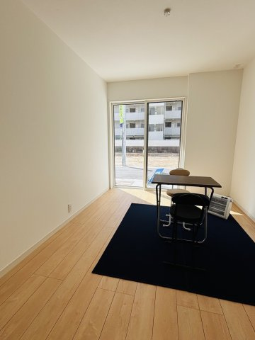 広島市西区庚午中1丁目　新築一戸建て(全9棟)の洋室