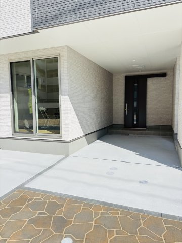 広島市西区庚午中1丁目　新築一戸建て(全9棟)の駐車場