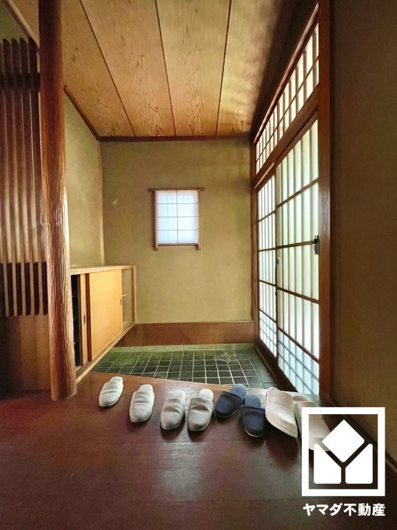 伏見区深草南明町の玄関