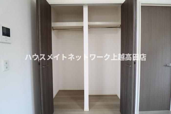 セレーノ ビオラの収納|クローゼット