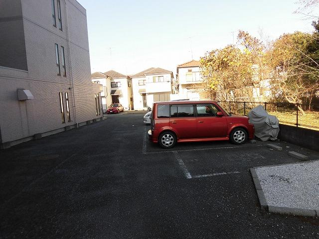 グリーンパーク・KADOの駐車場
