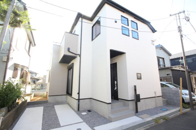 【外観】 | 三郷市上口1丁目3期 | 外観は落ち着いています