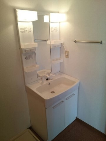 リバーサイド山崎の洗面所