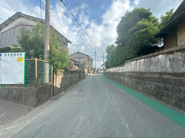 梅満町土地の前面道路含む現地写真