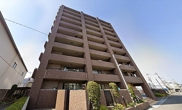 クレステージ吹田の外観