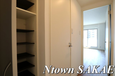 【居間・リビング】 | Brave亀島本陣(ブレイヴカメジマホンジン) | ゆったり過ごせるリビングです