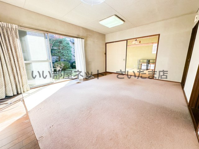 【居間・リビング】