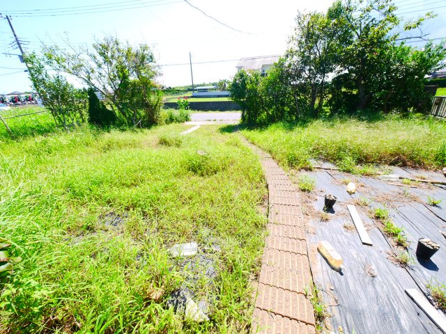 大網白里市北今泉　中古戸建の庭|白里海岸まで車約8分 敷地約82坪菜園スペースあり 目の前が田園風景で静かな環境です