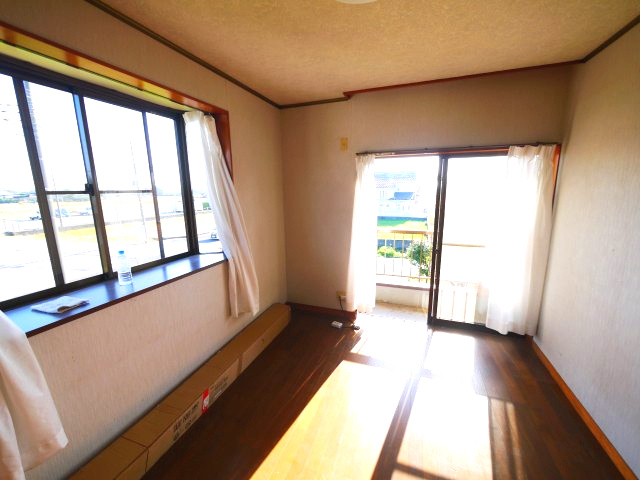 大網白里市北今泉　中古戸建の洋室|白里海岸まで車約8分 敷地約82坪菜園スペースあり 目の前が田園風景で静かな環境です