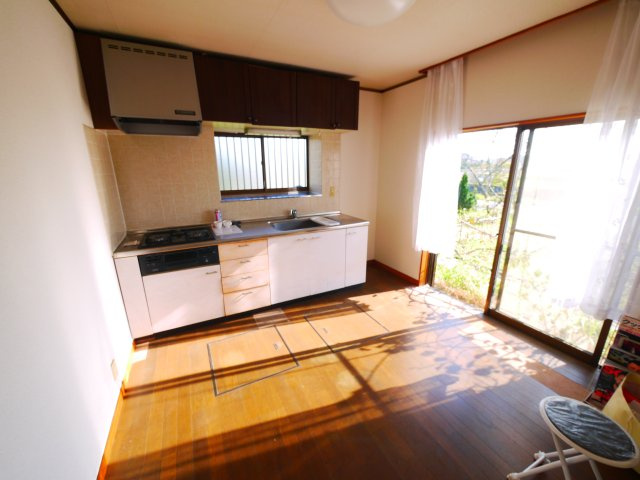 大網白里市北今泉　中古戸建のキッチン|白里海岸まで車約8分 敷地約82坪菜園スペースあり 目の前が田園風景で静かな環境です