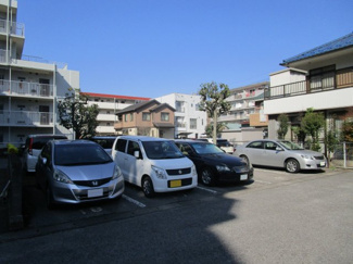 【駐車場】