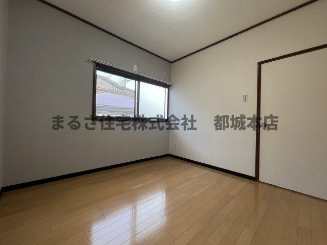 LSハウス蓑原の洋室