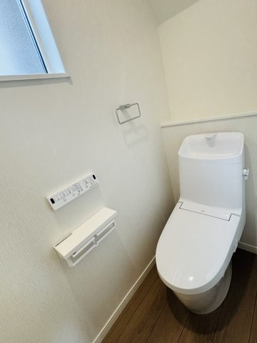 広島市西区庚午中1丁目　新築一戸建て(全9棟)のトイレ