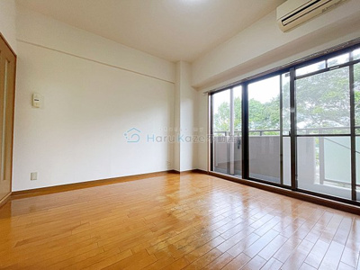 【居間・リビング】 | グランドール萩山【名古屋市賃貸・パークサイド】