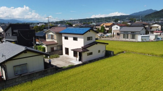 【外観】 | 稲の緑がとても綺麗です。