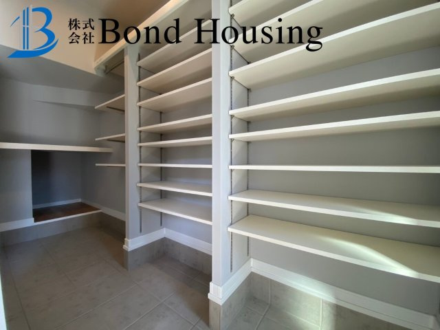 LDK22帖超え　美山台2丁目　1号棟の収納