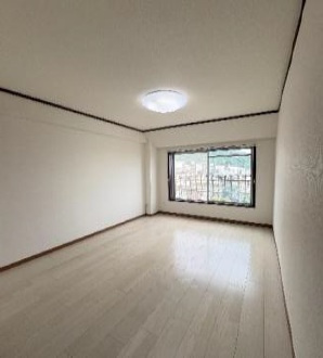 三倉六甲台ライフの居間・リビング