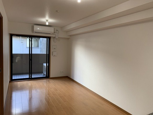 【居間・リビング】リーガル京都聖護院