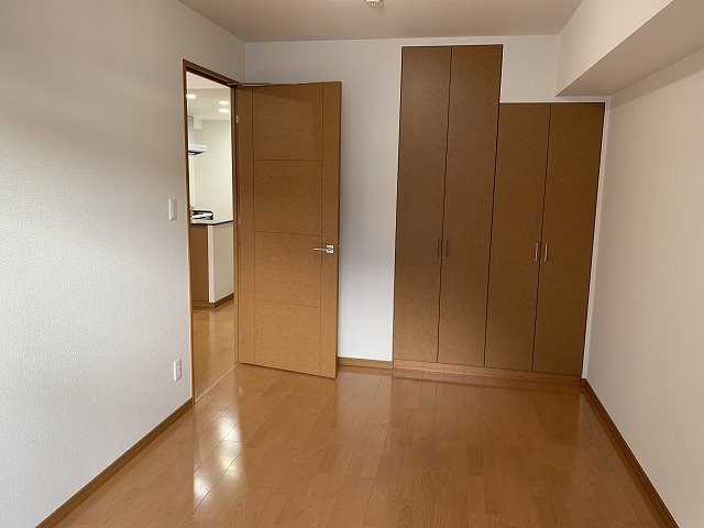 【寝室】リーガル京都聖護院