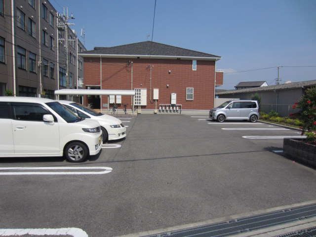 【駐車場】