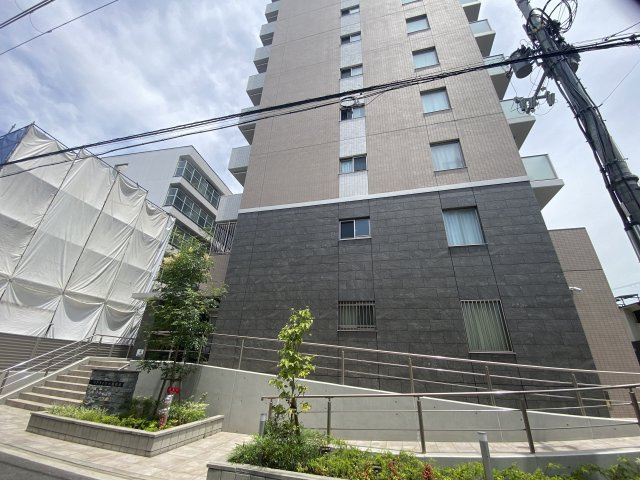 リアライズ小路駅前の外観