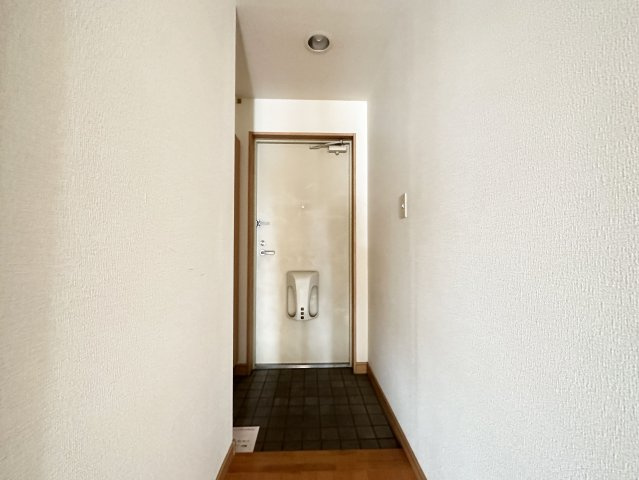 リヴィエール大高の玄関