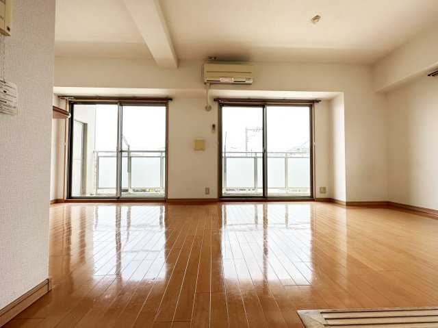 リヴィエール大高の居間・リビング