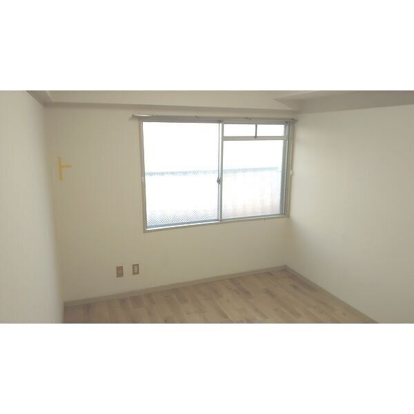 コーポエデンの居間・リビング