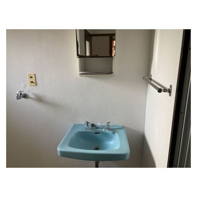 菱野ビルの洗面所