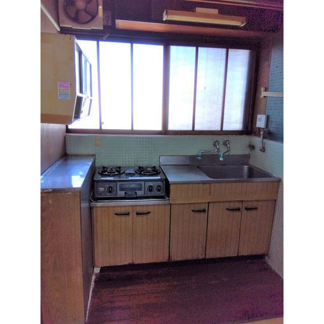 岐阜市加納村松町４丁目のアパートのキッチン