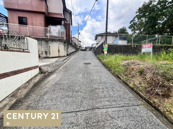 橋本市隅田町下兵庫の売地の前面道路含む現地写真