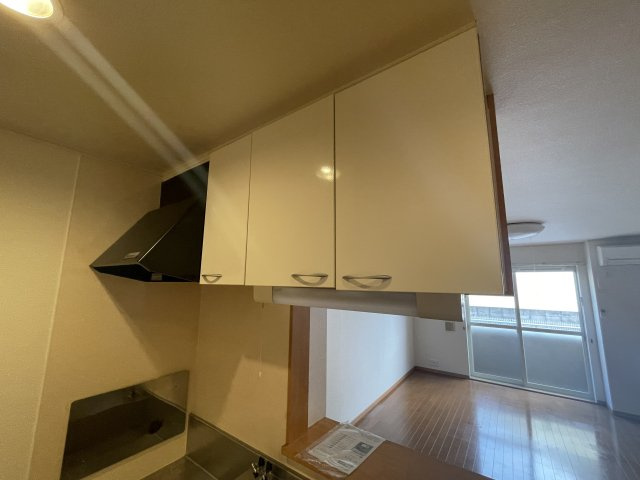 神戸市西区玉津町出合のアパートのキッチン
