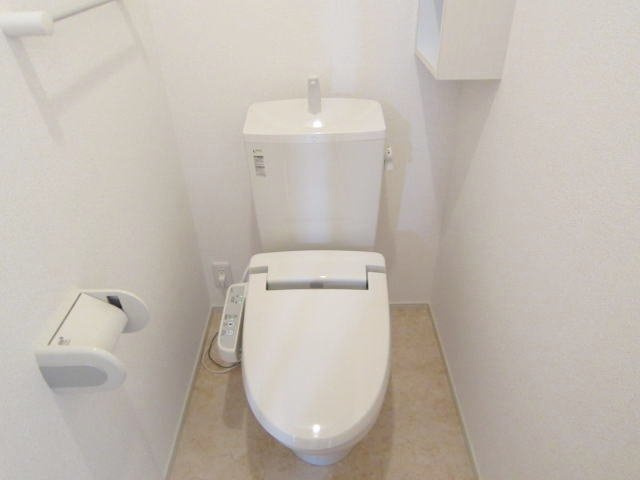 神戸市垂水区大町１丁目のアパートのトイレ