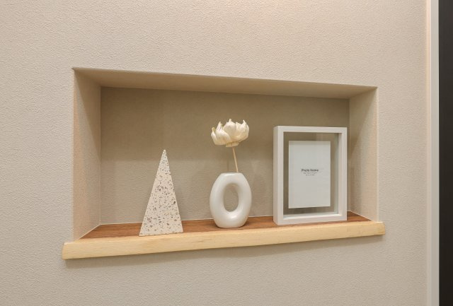 草津市野路町　売土地のその他|～施工事例～　天然木ニッチ♪