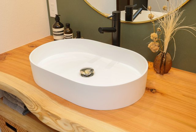 草津市野路町　売土地の完成予想図|～施工事例～　天然木造作洗面台♪