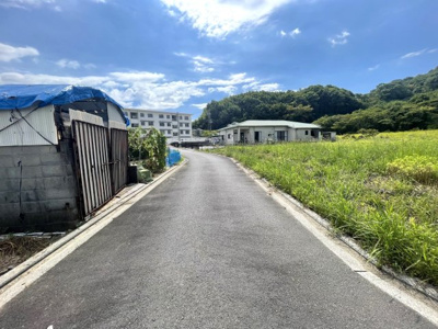 【前面道路含む現地写真】 | 売地　勝岡町