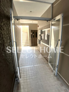 【エントランス】 | 落ち着いたエントランスです