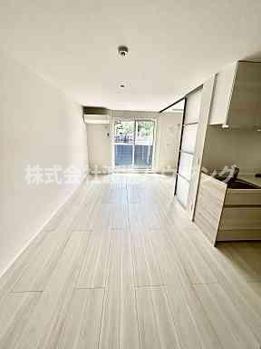 ラ・パーチェ江坂1の居間・リビング