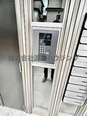 ラ・パーチェ江坂1のセキュリティ|オートロック