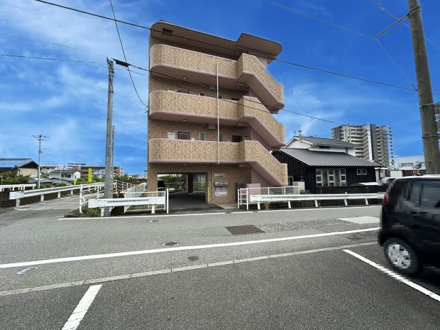 マンション光の外観