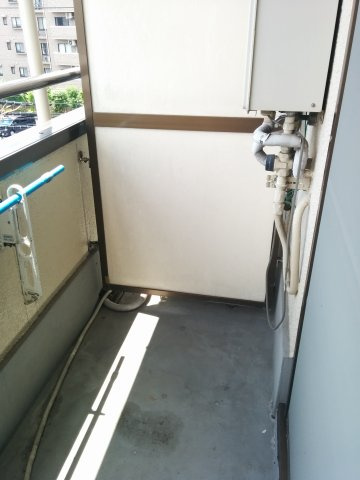 サンコーポラス坂本のバルコニー