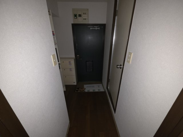 サンコーポラス坂本の玄関