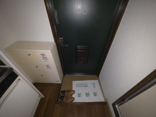 サンコーポラス坂本の玄関