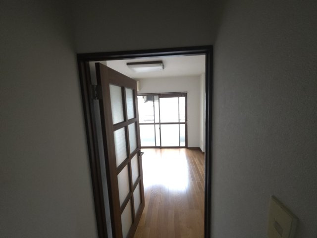 サンコーポラス坂本の内装
