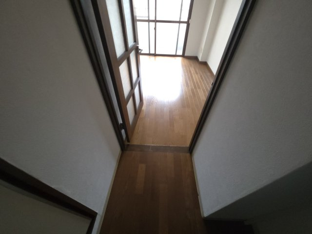 サンコーポラス坂本の内装