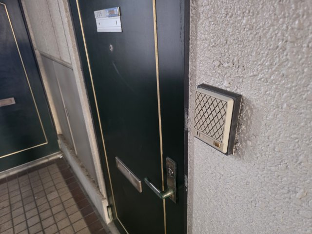 サンコーポラス坂本の玄関