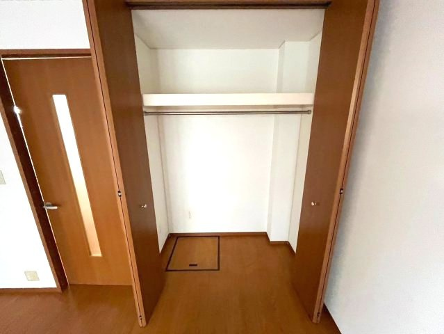 千壽ハイツの収納|大型クローゼット