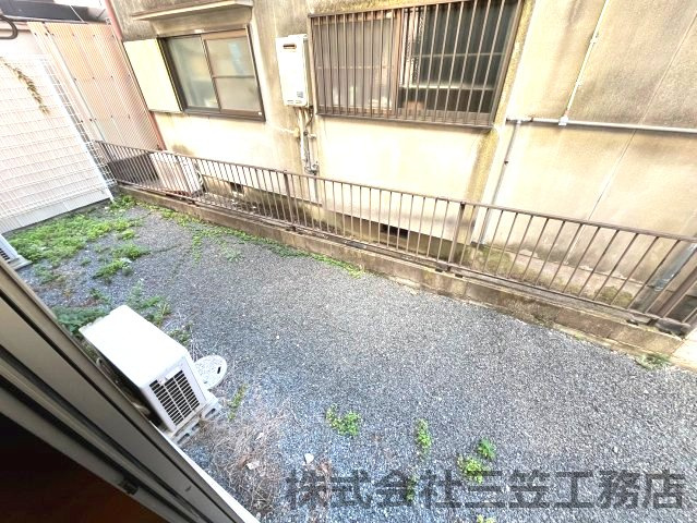 千壽ハイツの庭